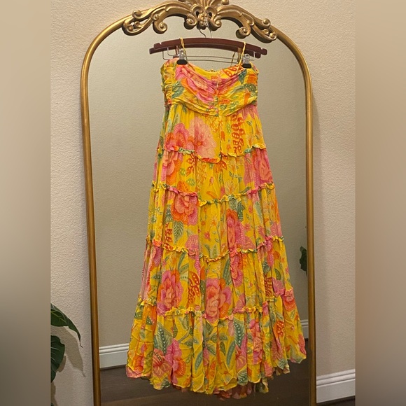 FARM Rio Macaw Bloom Gold and Pink Ruffled Tiered Maxi Dress Size M - Picture 10 of 16